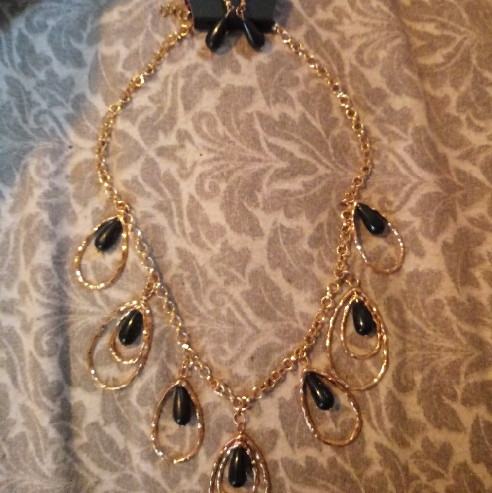 Brand new Necklace
